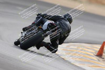 media/Dec-17-2022-SoCal Trackdays (Sat) [[224abd9271]]/Turn 10 Backside (120pm)/